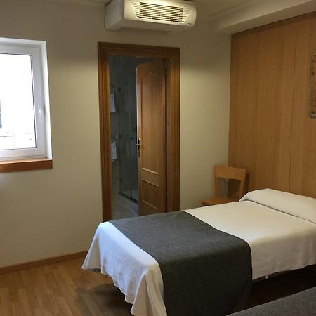 Iraipe Izaga Hostal Ноайн Екстер'єр фото